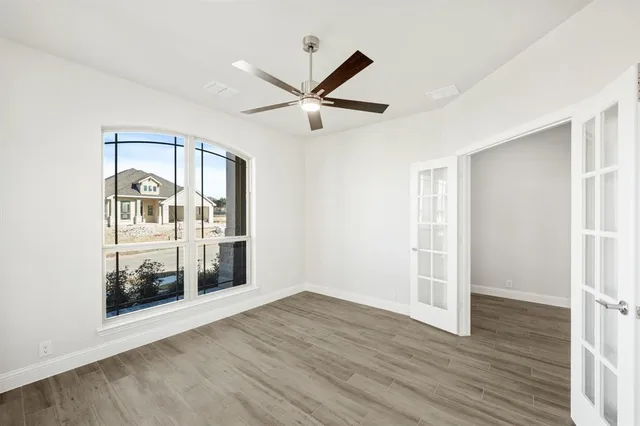 $528,000 | 816 Yosemite Drive, DeSoto, TX 75115