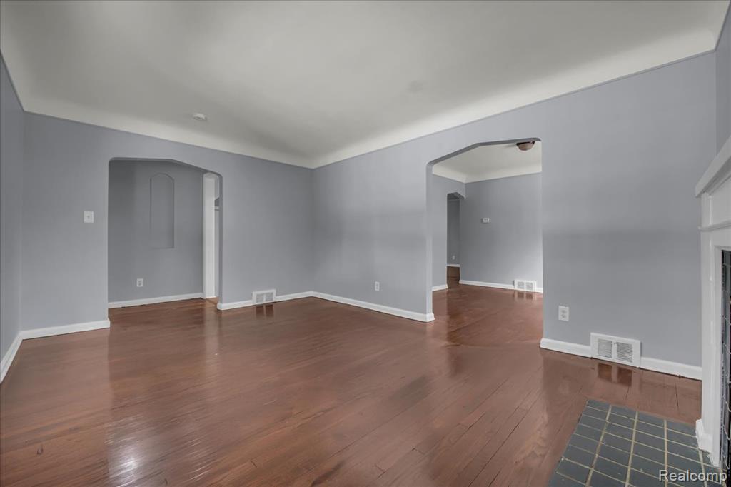17212 Sunderland Road Detroit, MI 48219 - Photo 7 of 25 GetMedia-6
