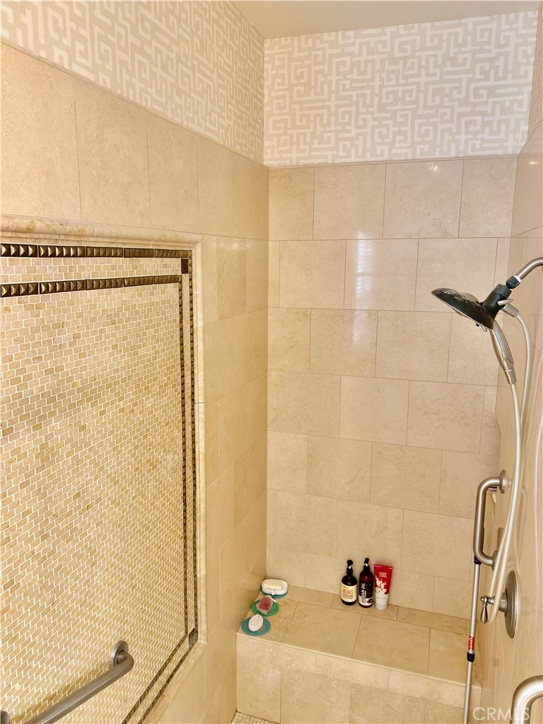 20318 West Vía Urbino Porter Ranch, CA 91326 - Photo 22 of 34