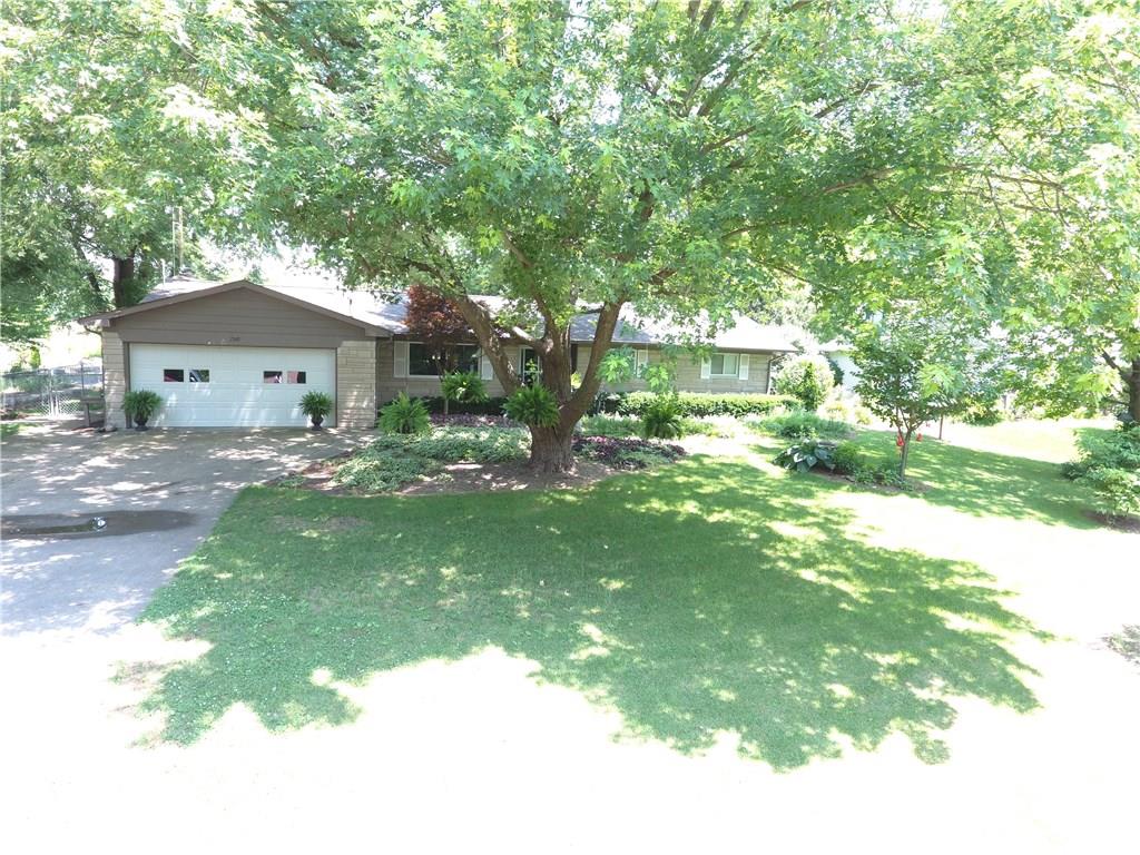 7348 Travis Road Greenwood, IN 46143 - Photo 2 of 30 Gallery Image 2