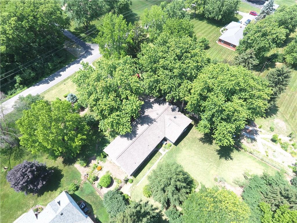 7348 Travis Road Greenwood, IN 46143 - Photo 5 of 30 Gallery Image 5