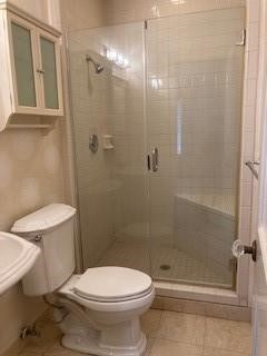 3318 Charleston Street Houston, TX 77021 - Photo 4 of 14 secondary bathroom