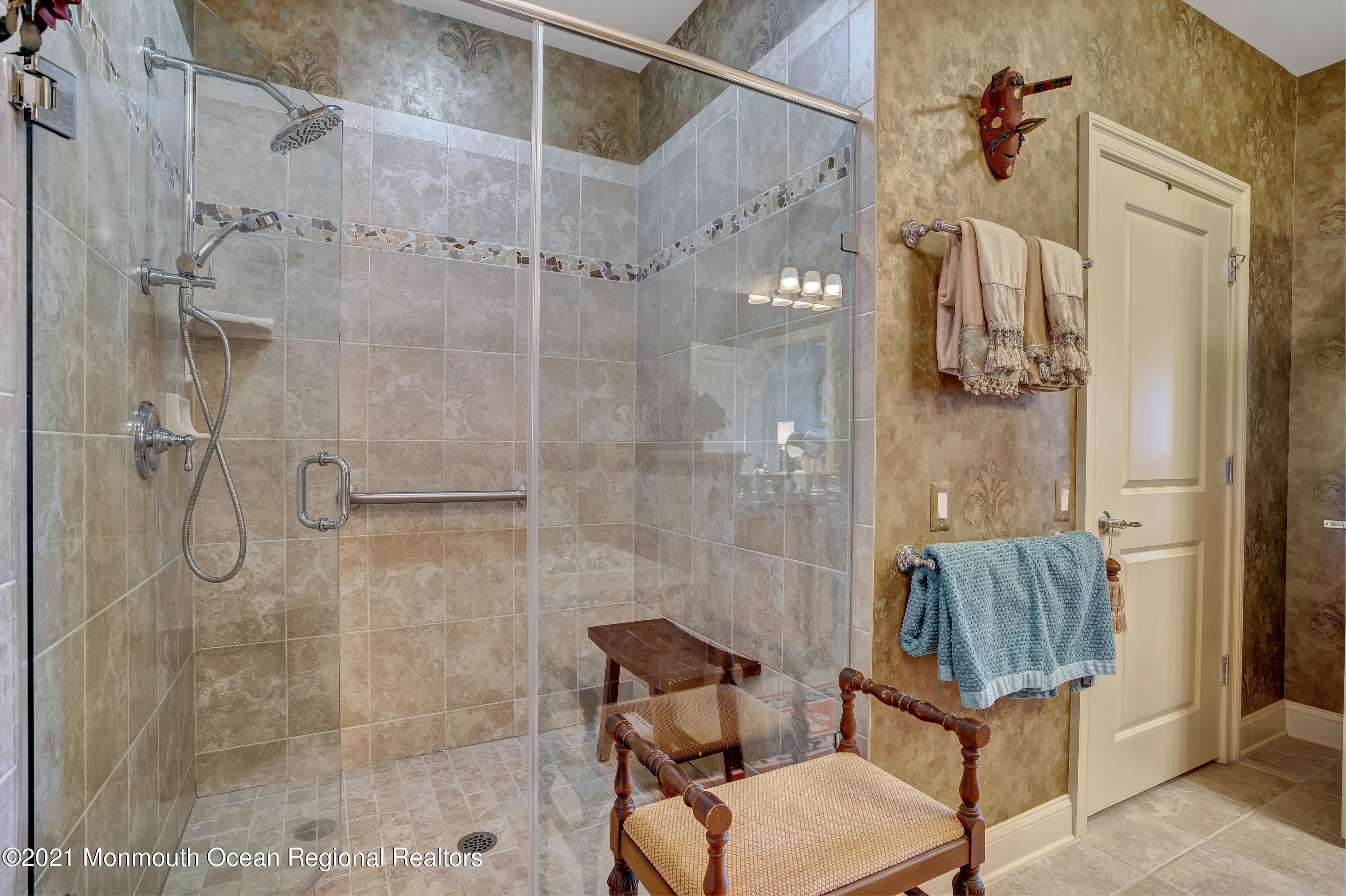 2201 River Road, Unit 3202 Point Pleasant, NJ 08742 - Photo 22 of 44 a bathroom with a shower