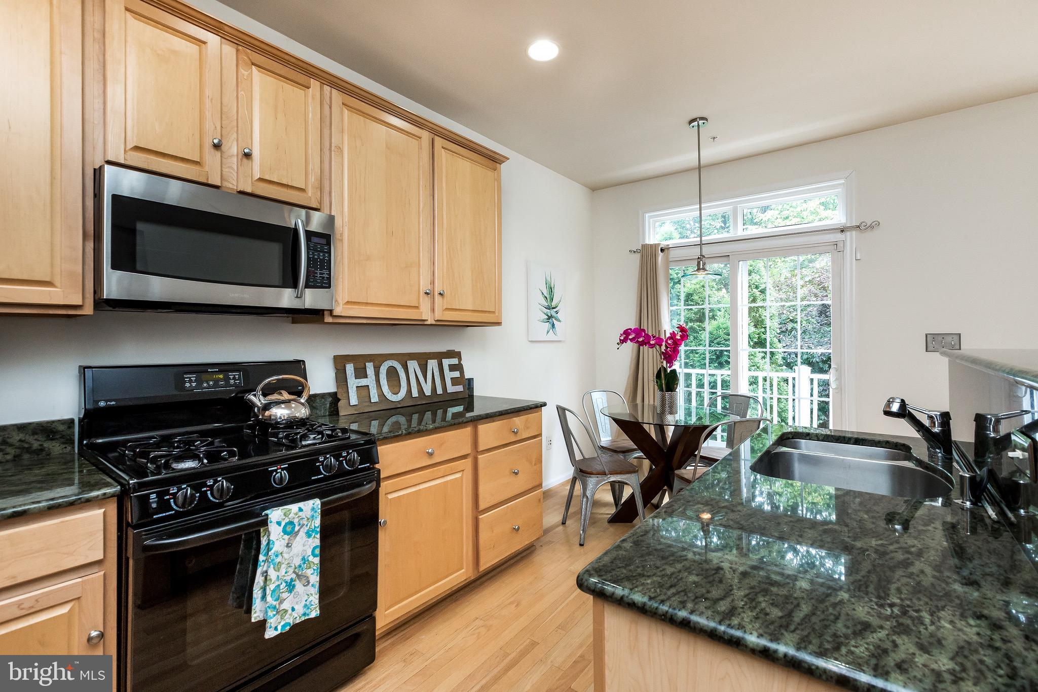 2102 Darcy Green Place Silver Spring, MD 20910 - Photo 16 of 36