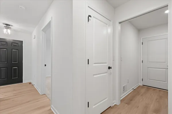 $399,900 | 516 Hunter Oaks Boulevard, Unit 802, Watertown, WI 53094