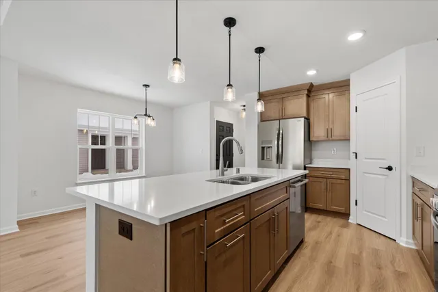 $399,900 | 516 Hunter Oaks Boulevard, Unit 802, Watertown, WI 53094