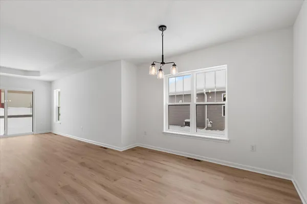 $399,900 | 516 Hunter Oaks Boulevard, Unit 802, Watertown, WI 53094