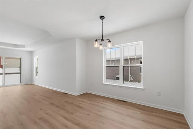 $399,900 | 516 Hunter Oaks Boulevard, Unit 802, Watertown, WI 53094