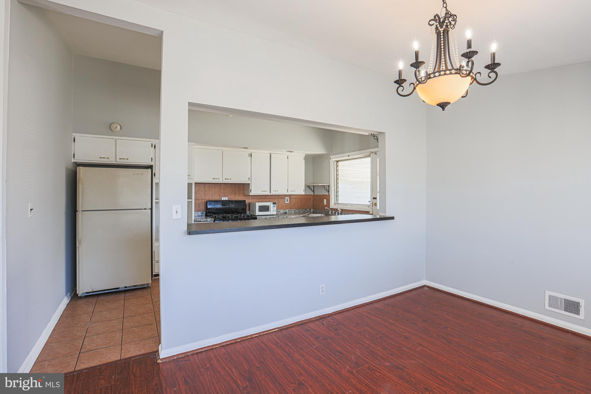 6705 Maurleen Road Baltimore, MD 21209 - Photo 7 of 18 dining room