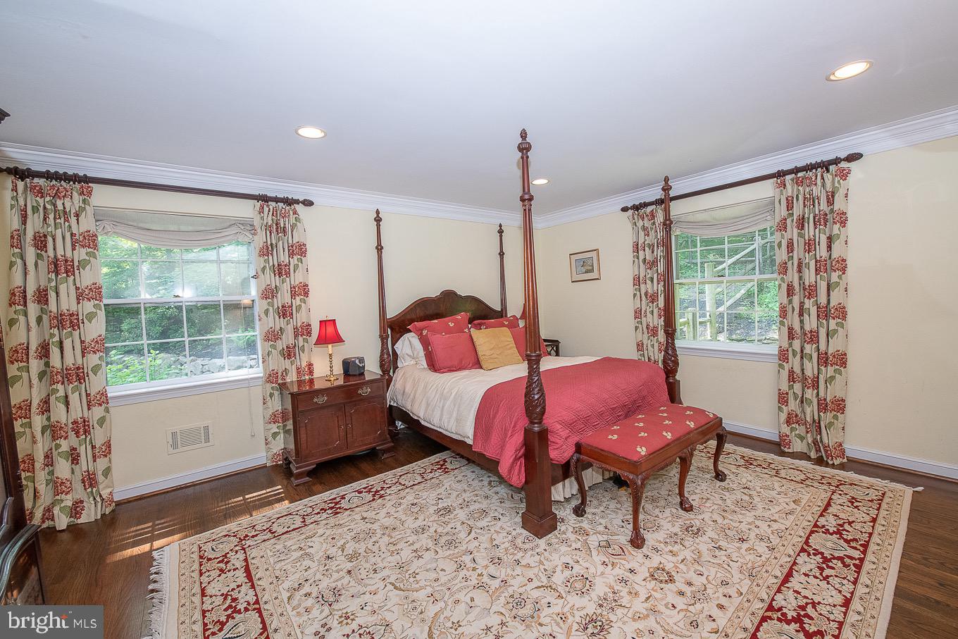 714 Woodcrest Road Wayne, PA 19087 - Photo 16 of 44 First Floor Primary Bedroom