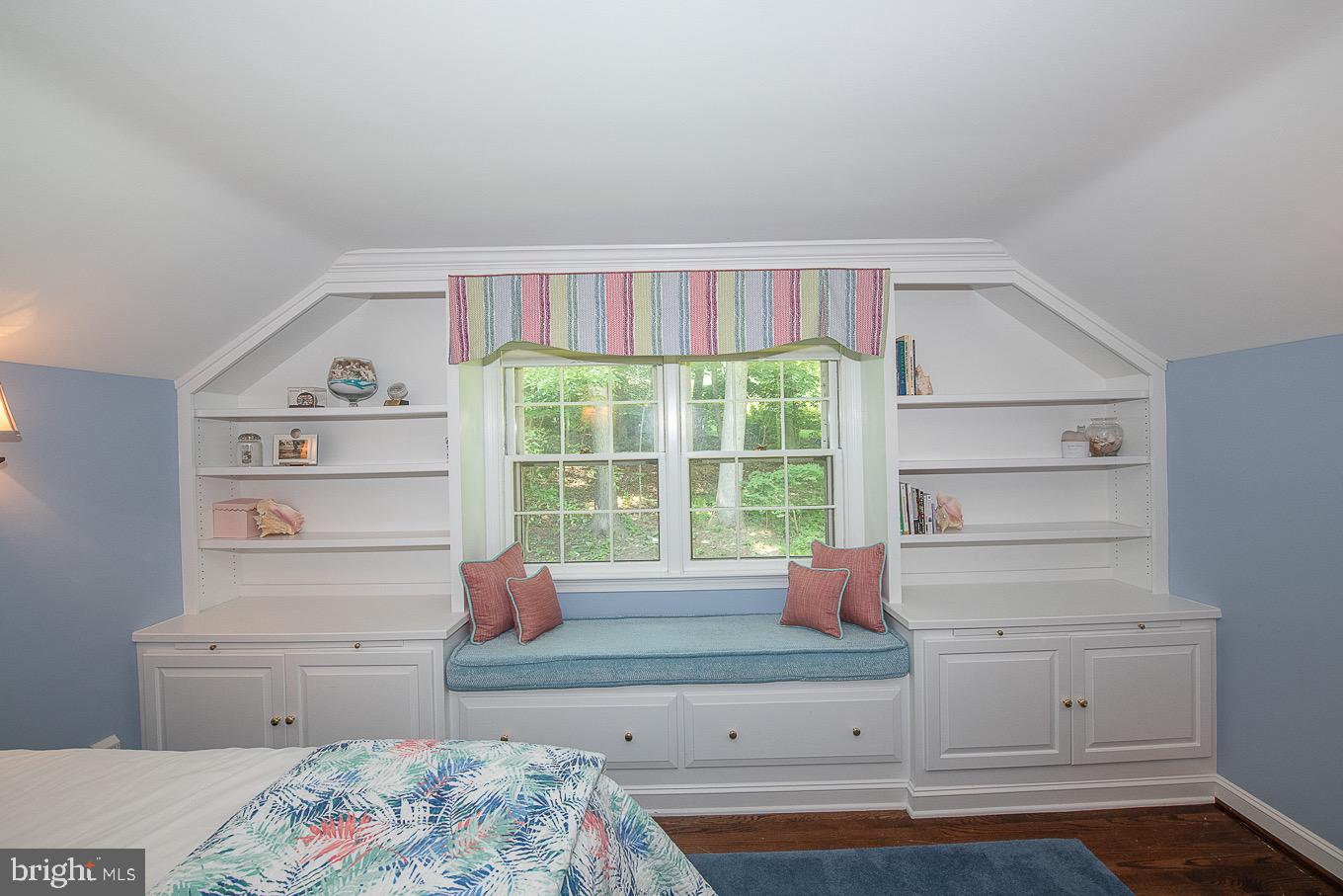 714 Woodcrest Road Wayne, PA 19087 - Photo 27 of 44 Gorgeous built-ins with a welcoming window seat
