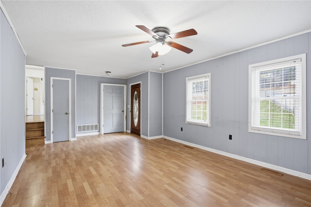 184 Petty Road Seneca, SC 29672 - Photo 4 of 45