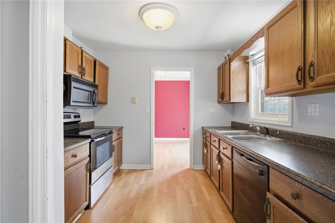 184 Petty Road Seneca, SC 29672 - Photo 8 of 45