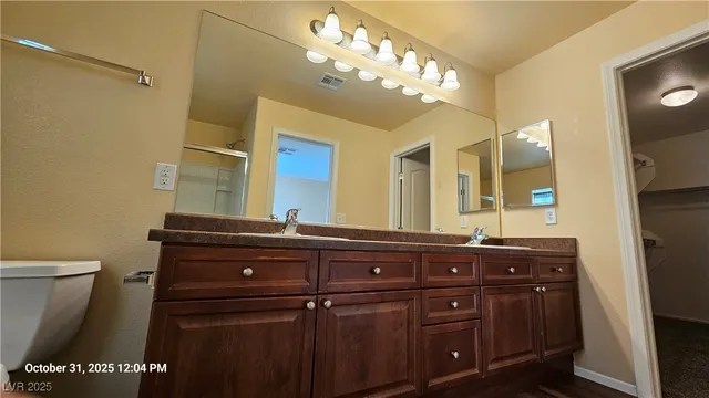 $1,900 | 10614 West Gilmore Avenue, Las Vegas, NV 89129