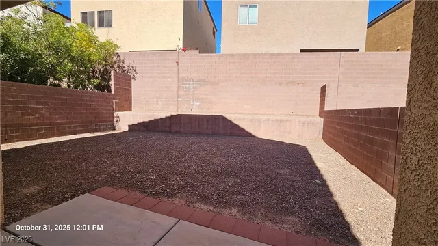 $1,900 | 10614 West Gilmore Avenue, Las Vegas, NV 89129