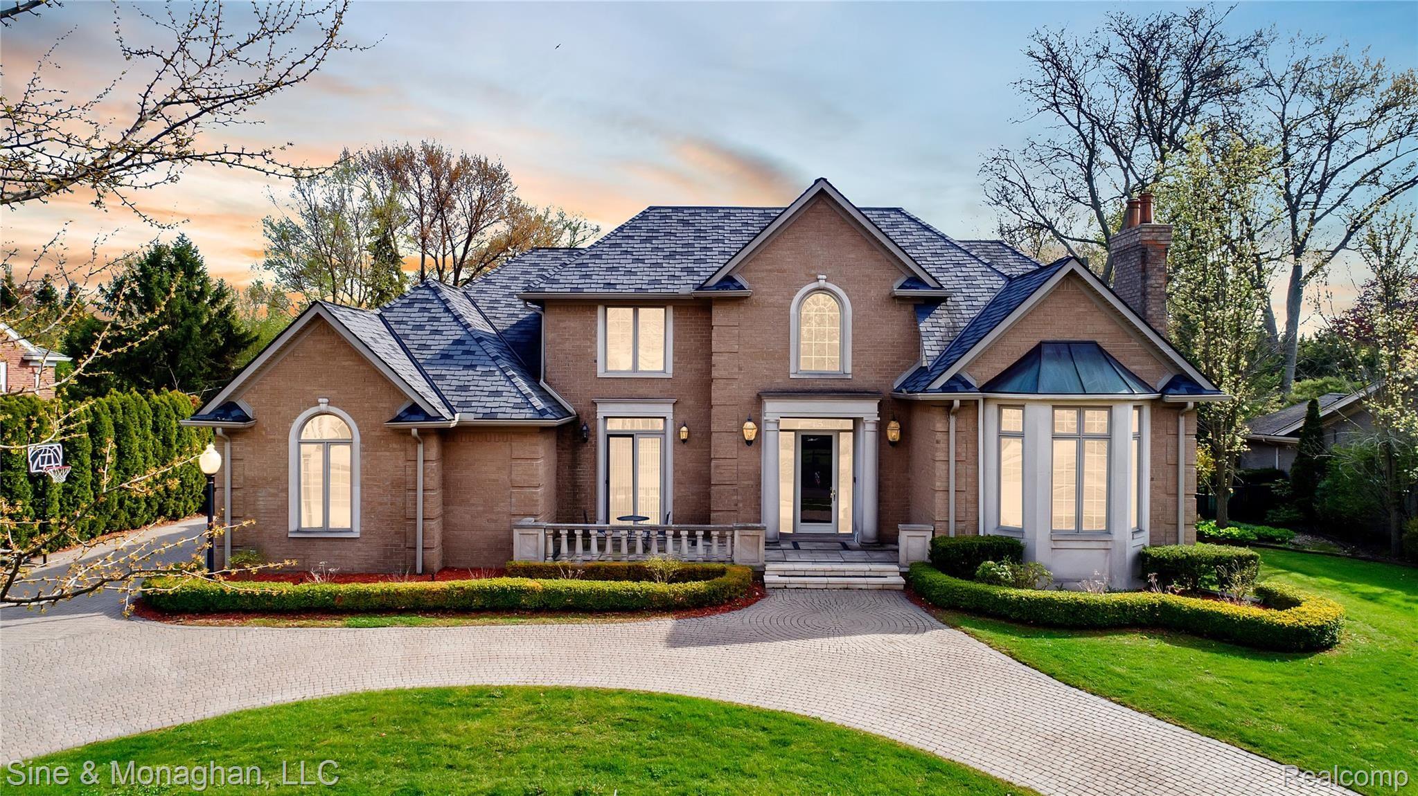 45 Roslyn Road Grosse Pointe, MI 48236 - Photo 84 of 88 45 Roslyn - HD Drone Photography-3.jpg