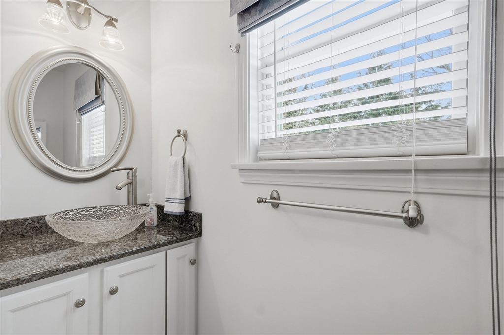 459 North Street Georgetown, MA 01833 - Photo 13 of 42