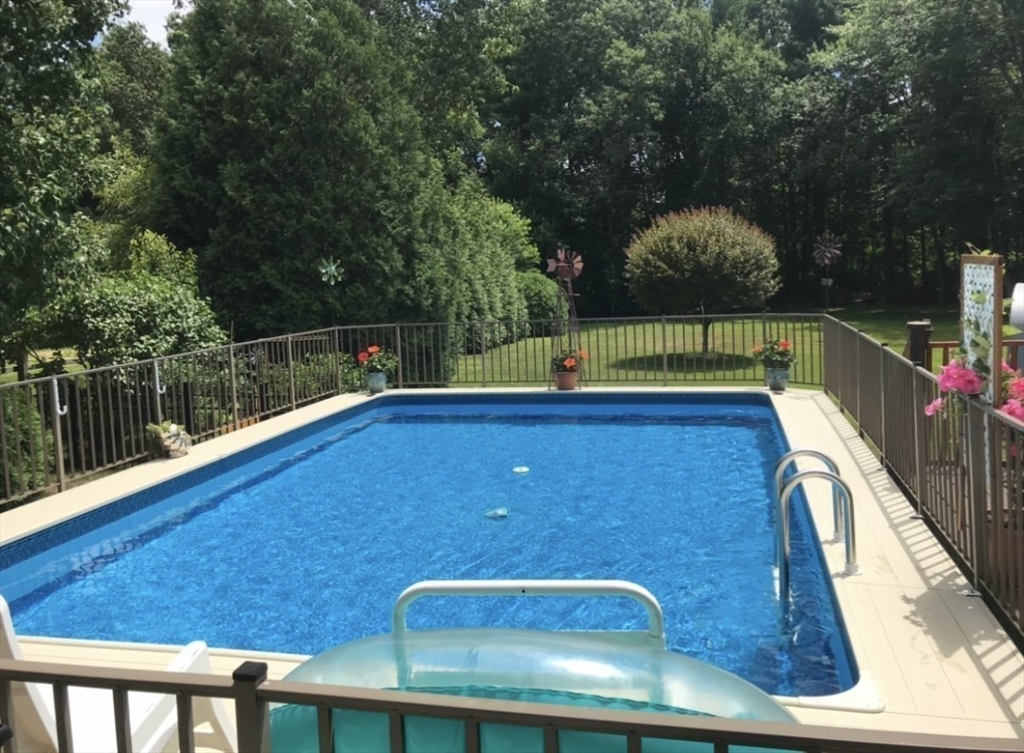 459 North Street Georgetown, MA 01833 - Photo 37 of 42