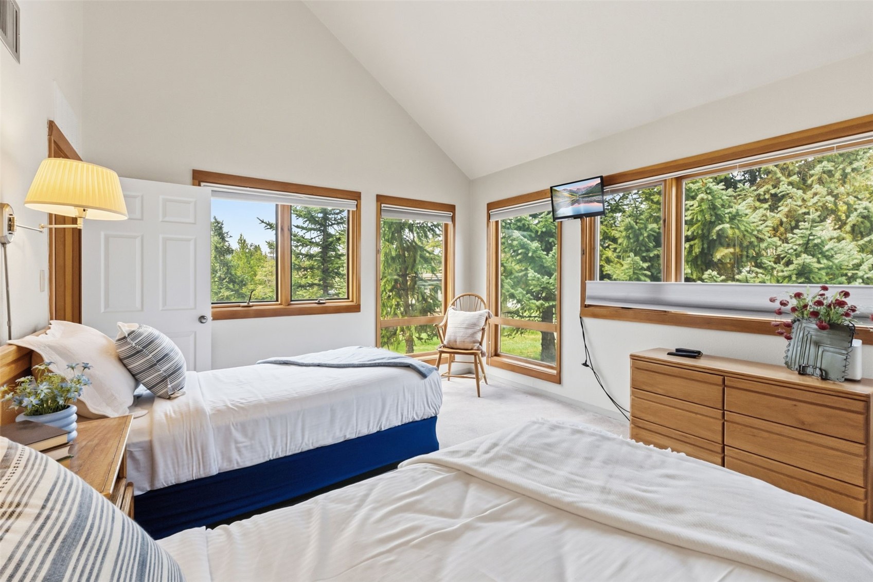 30 Tennis Club Road, Unit 1608 Keystone, CO 80435 - Photo 22 of 29 a bedroom with a bed and a large window