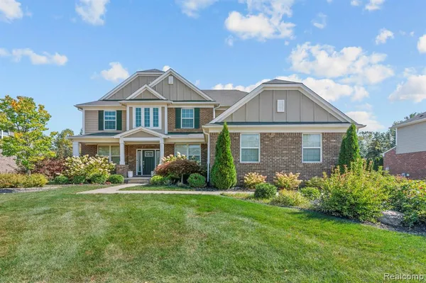 $899,700 | 1526 Hickory Ridge Court South, Canton, MI 48187