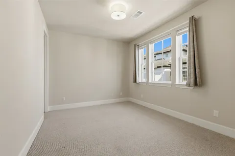 $599,999 | 2707 Cohn Trails Lane, Houston, TX 77007