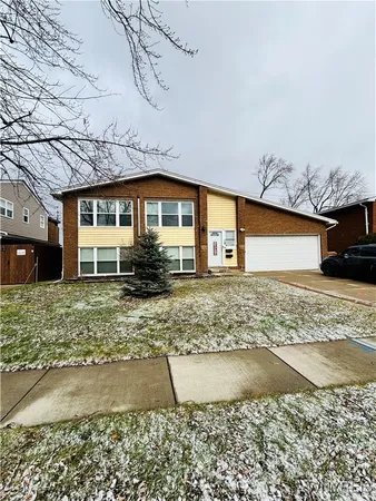 $1,500 | 18 Barone Circle, Cheektowaga, NY 14225