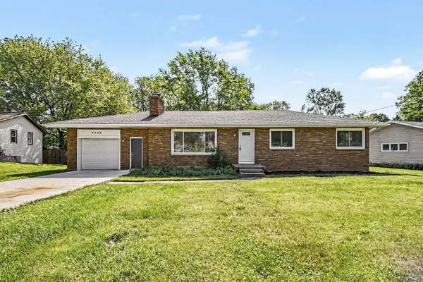 $319,000 | 4428 Curwood Avenue Southeast, Kentwood, MI 49508