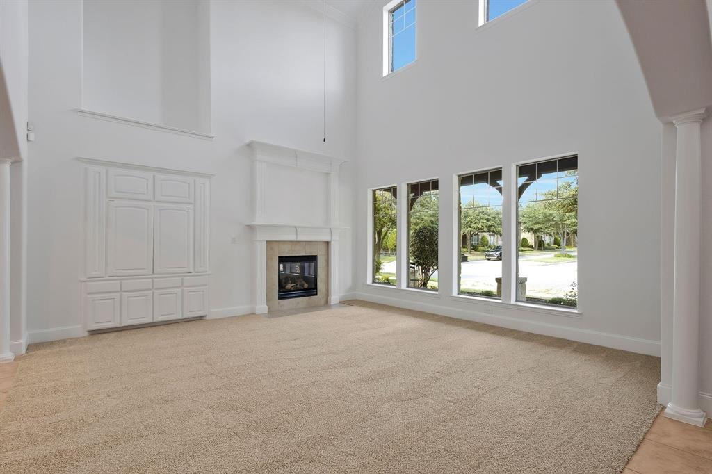 7905 Kickapoo Drive McKinney, TX 75070 - Photo 8 of 38 Living Room