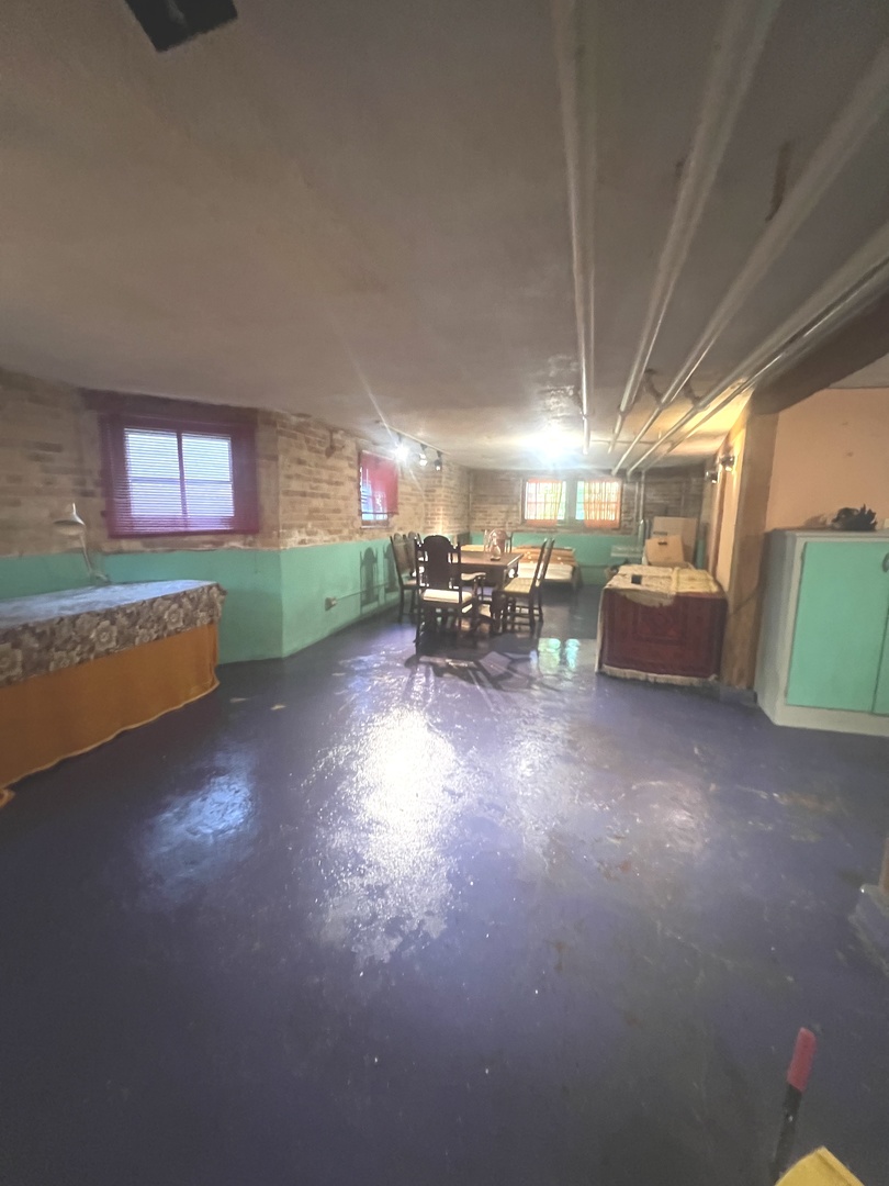 2453 North Tripp Avenue Chicago, IL 60639 - Photo 13 of 17 a lobby with furniture and window