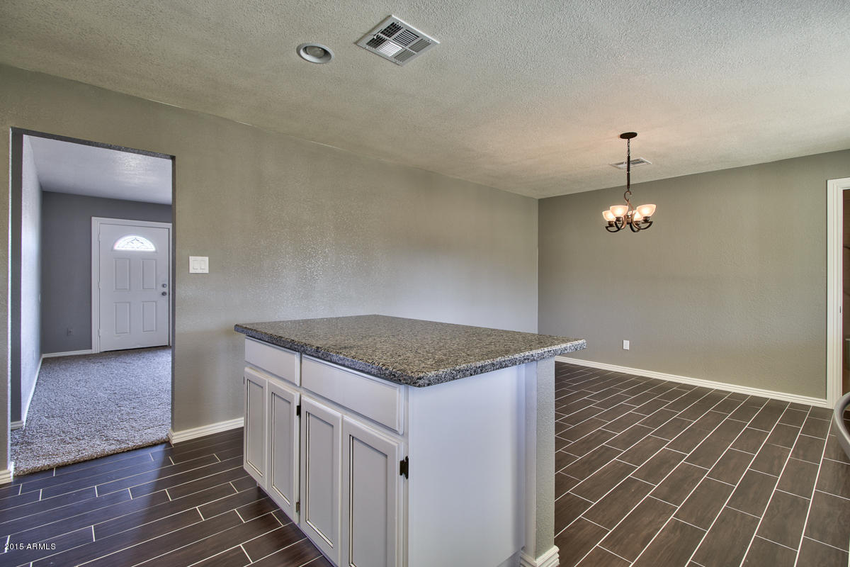 3109 West Calavar Road Phoenix, AZ 85053 - Photo 14 of 30 1--10
