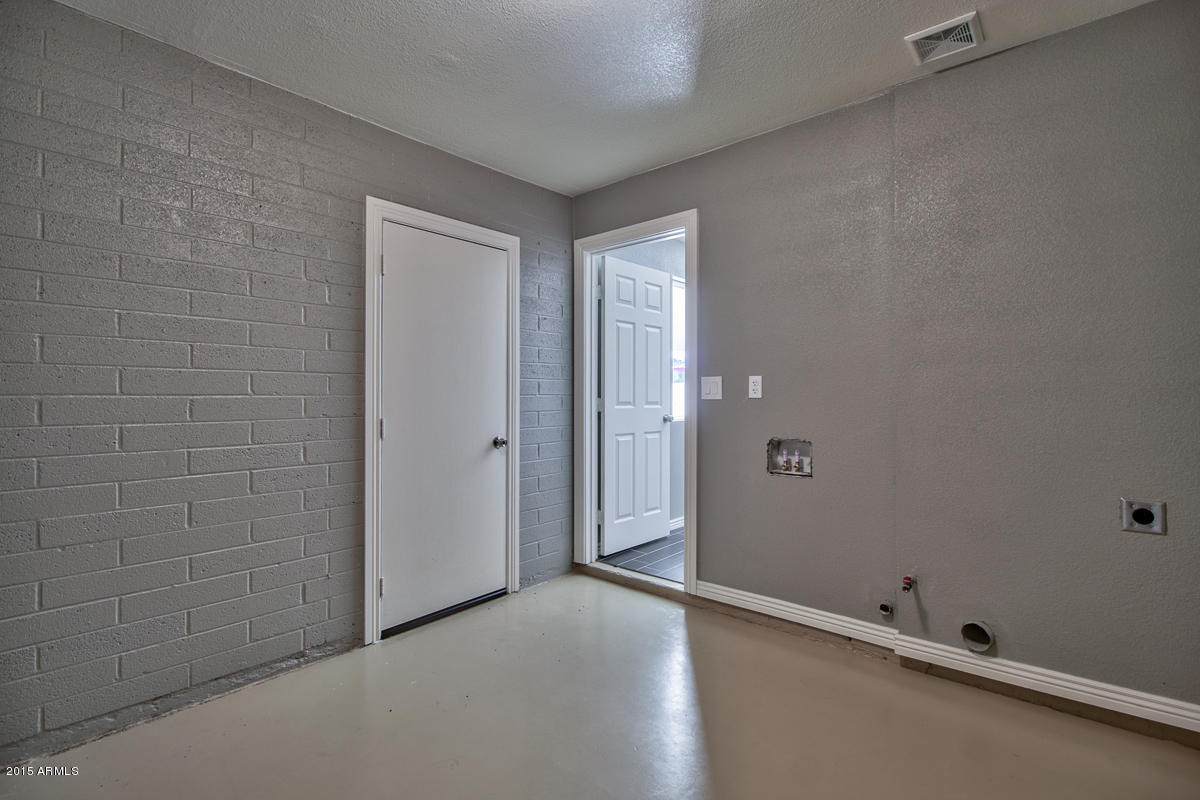 3109 West Calavar Road Phoenix, AZ 85053 - Photo 19 of 30 1--15