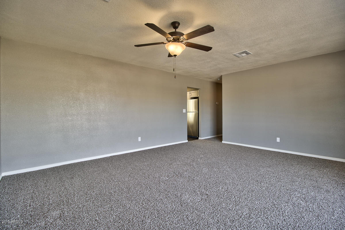 3109 West Calavar Road Phoenix, AZ 85053 - Photo 28 of 30 1--5