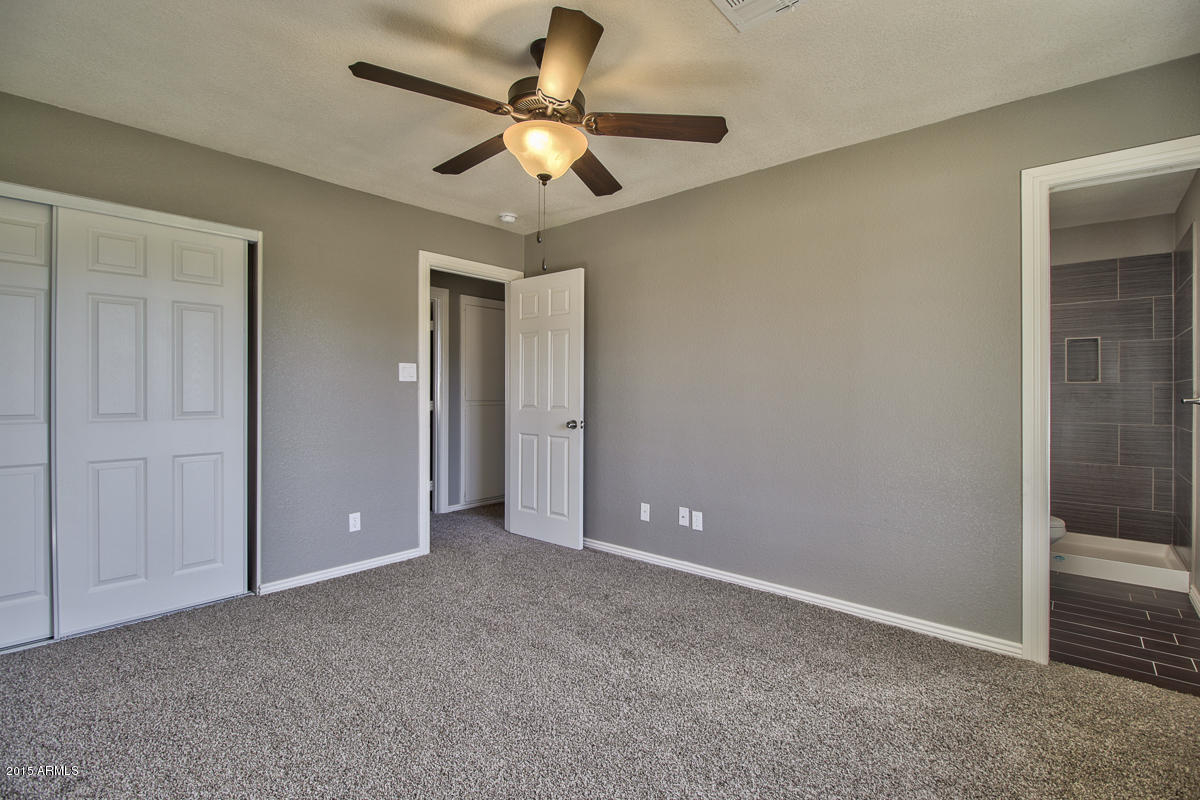 3109 West Calavar Road Phoenix, AZ 85053 - Photo 9 of 30 1--23