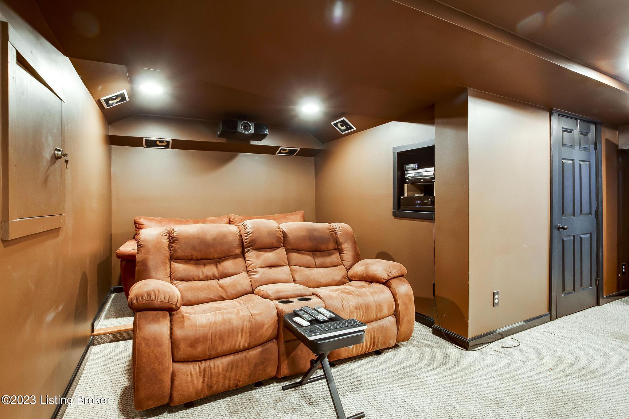 1144 Dove Road Louisville, KY 40213 - Photo 55 of 66 Basement Living Room