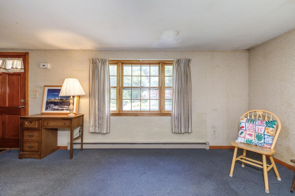 3 Madison Avenue Pelham, NH 03076 - Photo 7 of 42
