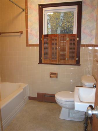 76 Ridgewood Drive Russell, MA 01071 - Photo 9 of 30 a white toilet sitting next to a bath tub