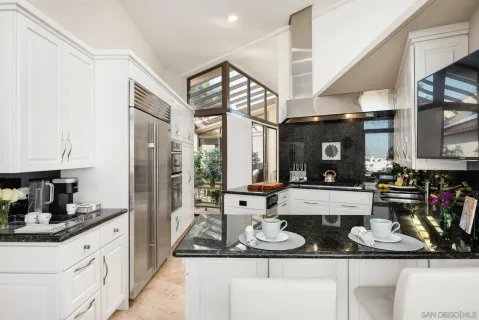 $5,800,000 | 25 The Point, Coronado, CA 92118