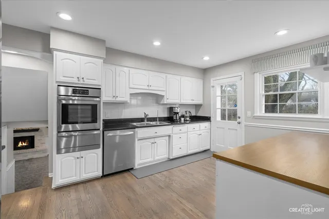 $2,795 | 1104 North Brainard Street, Naperville, IL 60563