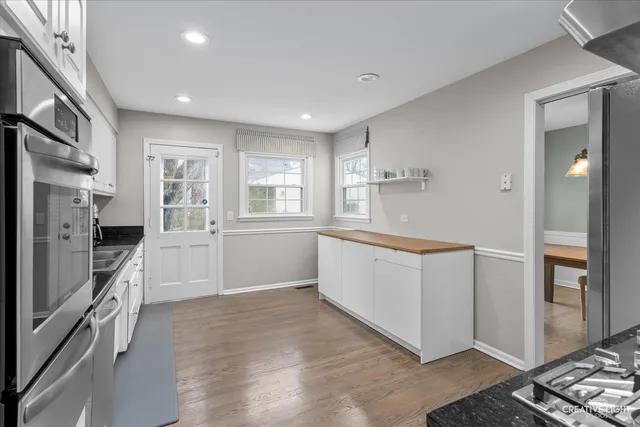 $2,795 | 1104 North Brainard Street, Naperville, IL 60563