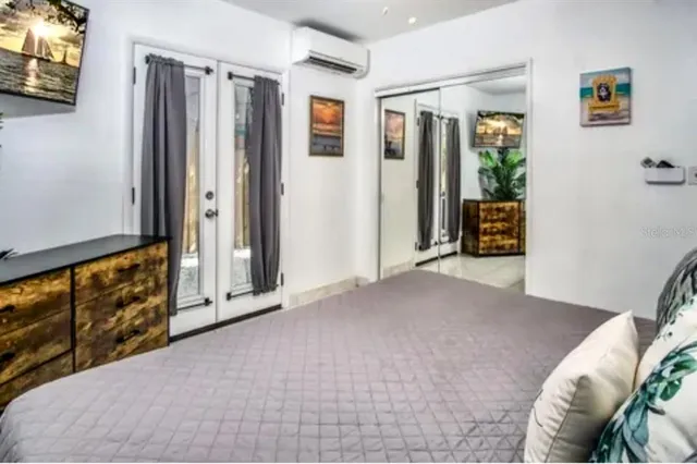 a view of livingroom with furniture and windows