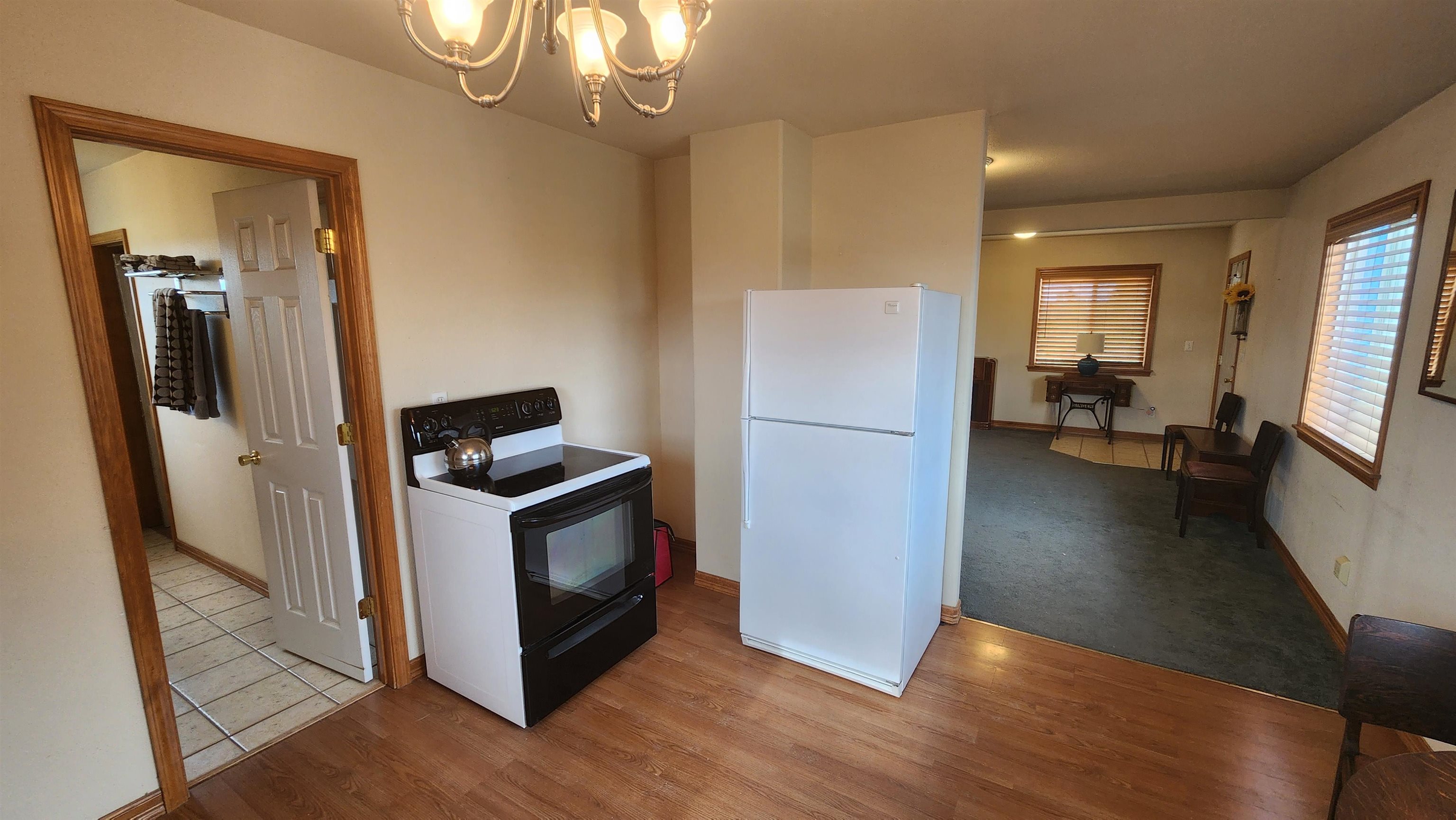 37313 North Grove Road Deer Park, WA 99006 - Photo 4 of 25