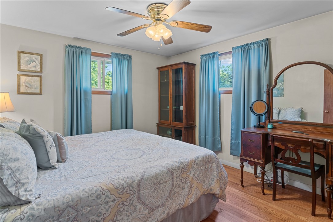 58 Hoyt Street Warwick, RI 02886 - Photo 13 of 26