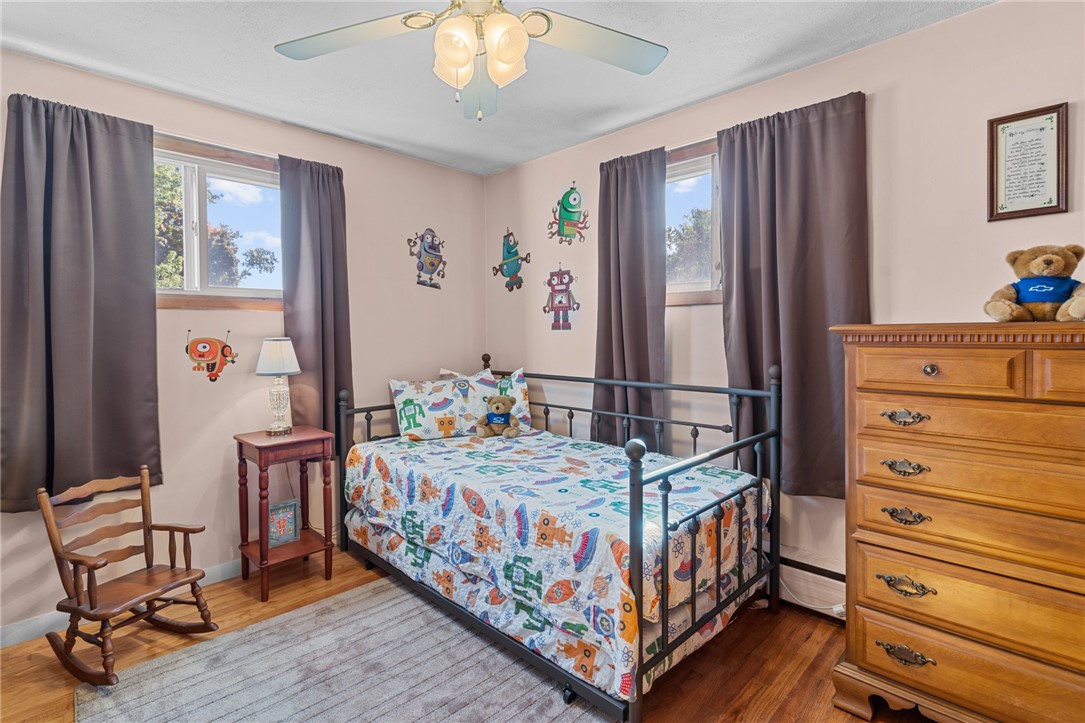 58 Hoyt Street Warwick, RI 02886 - Photo 15 of 26
