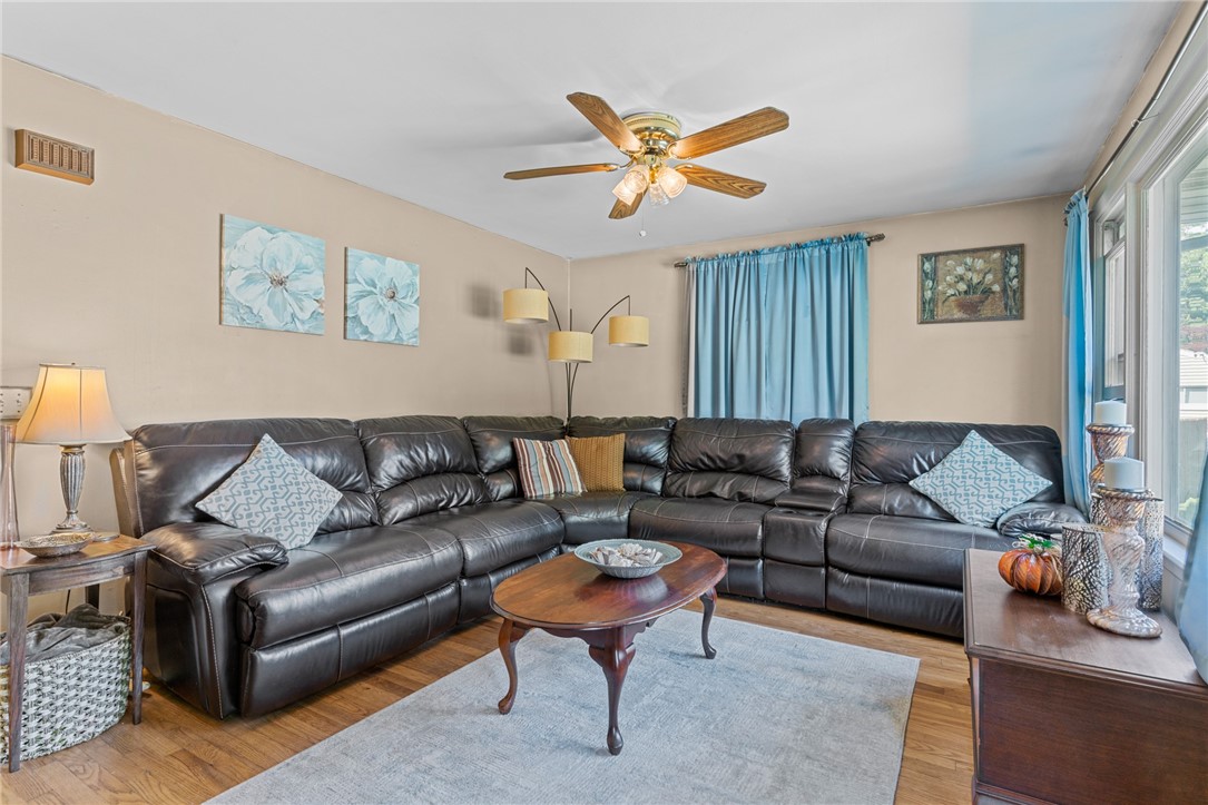58 Hoyt Street Warwick, RI 02886 - Photo 4 of 26