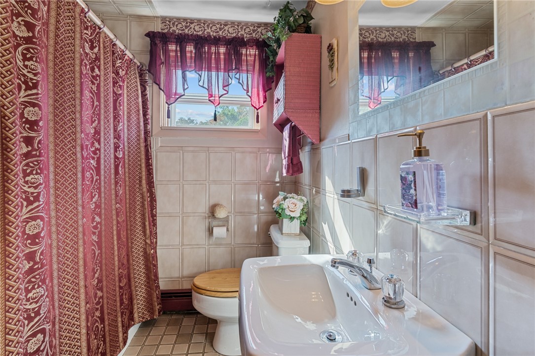 58 Hoyt Street Warwick, RI 02886 - Photo 10 of 26