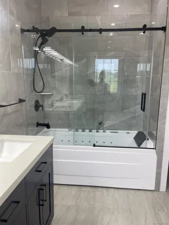 $6,000 | 50 Vineyard Avenue, Yonkers, NY 10703