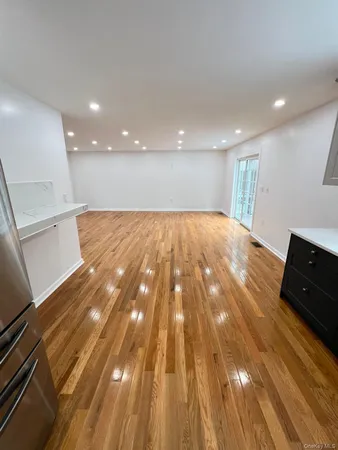 $6,000 | 50 Vineyard Avenue, Yonkers, NY 10703