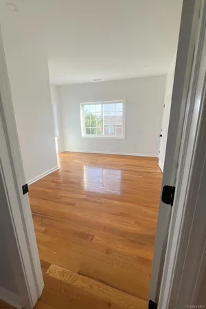 $6,000 | 50 Vineyard Avenue, Yonkers, NY 10703