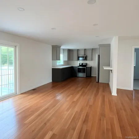 $6,000 | 50 Vineyard Avenue, Yonkers, NY 10703