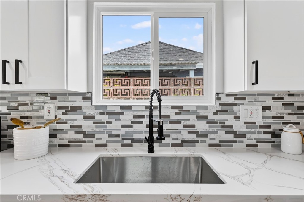 19209 Caney Avenue Carson, CA 90746 - Photo 13 of 58